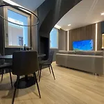 Luxury Renovated Ground Floor 1Br Suite - Best Of The Best - Historical Centre