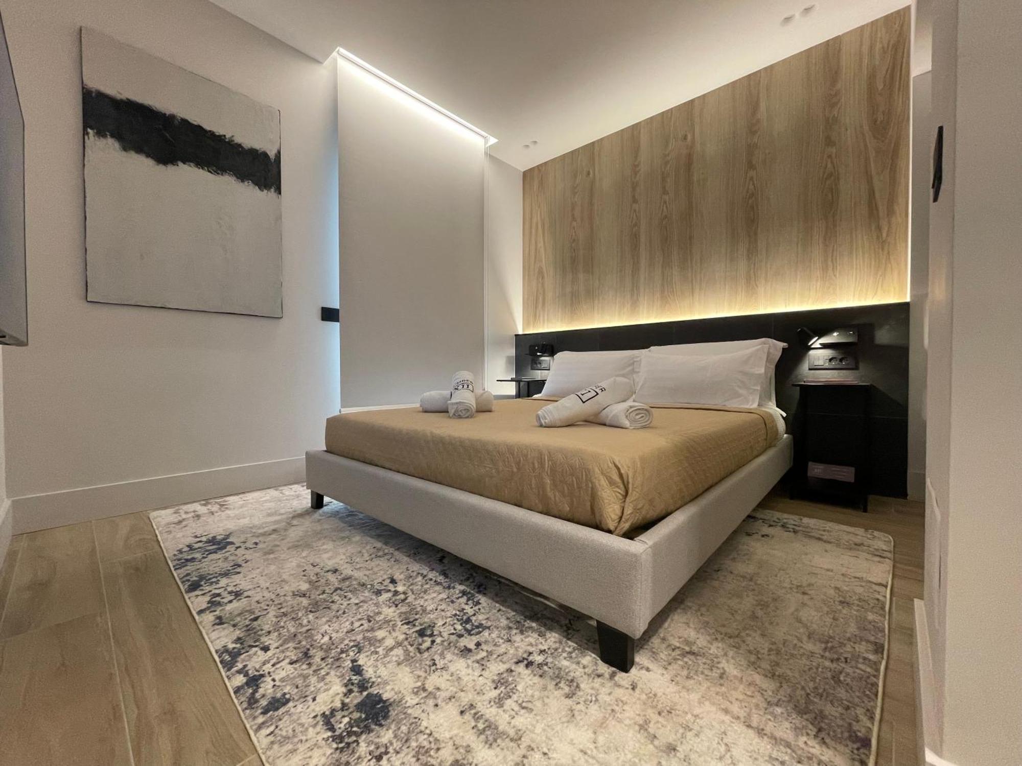 Luxury Renovated Ground Floor 1br - Of The - Historical Centre * Olbia