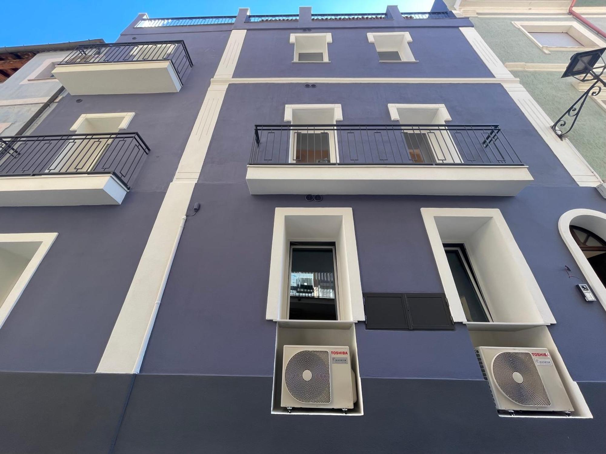 Luxury Renovated Ground Floor 1br - Of The - Historical Centre * Olbia