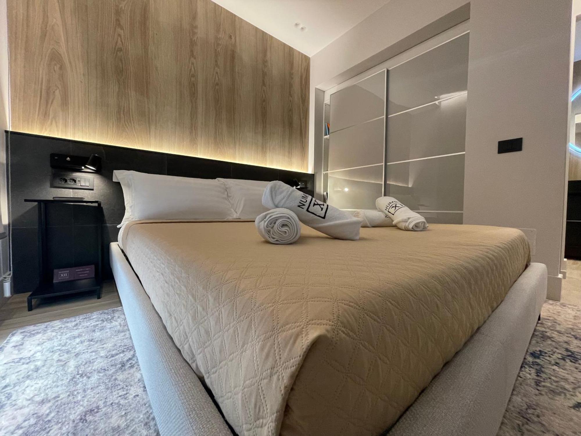 Luxury Renovated Ground Floor 1br - Of The - Historical Centre *